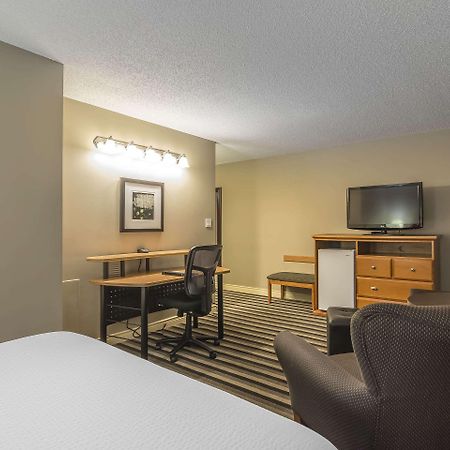 Quality Inn West Edmonton Exterior foto