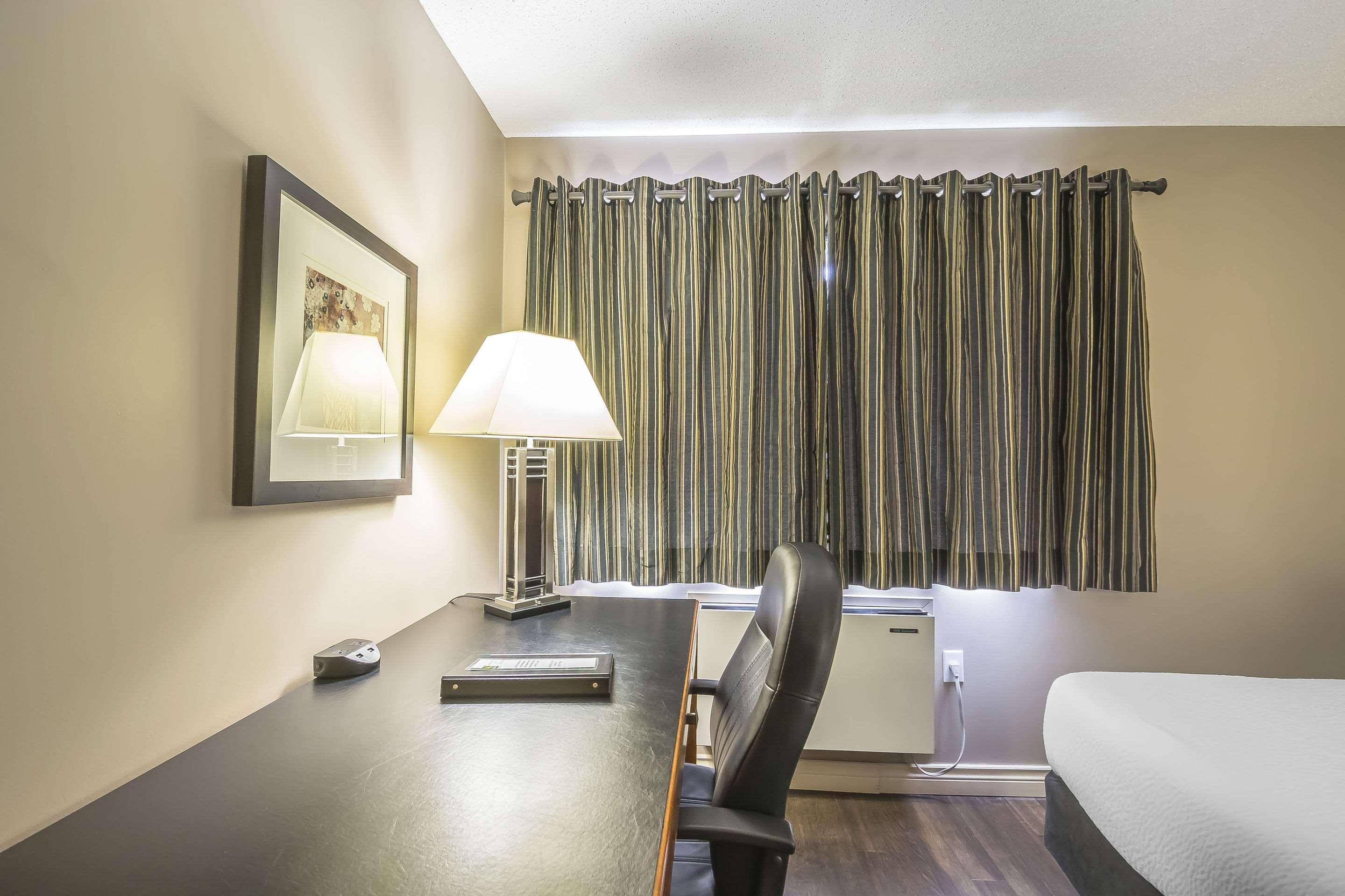 Quality Inn West Edmonton Exterior foto